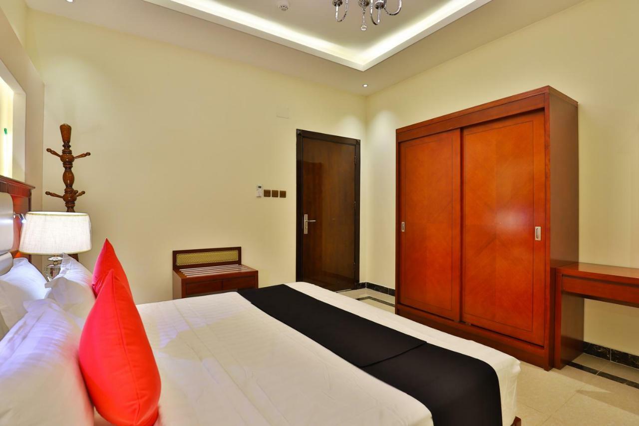 Dreams Furnished *